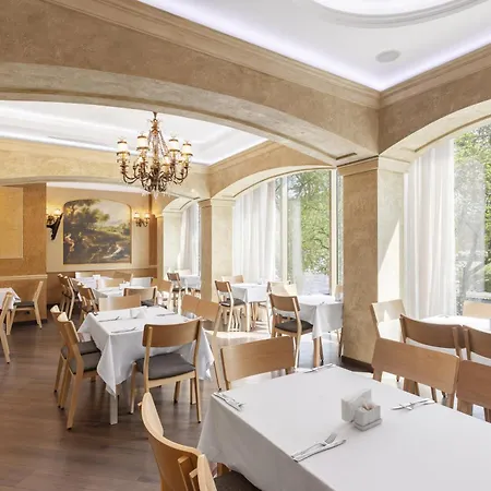 Alexandrovskiy Hotel-3